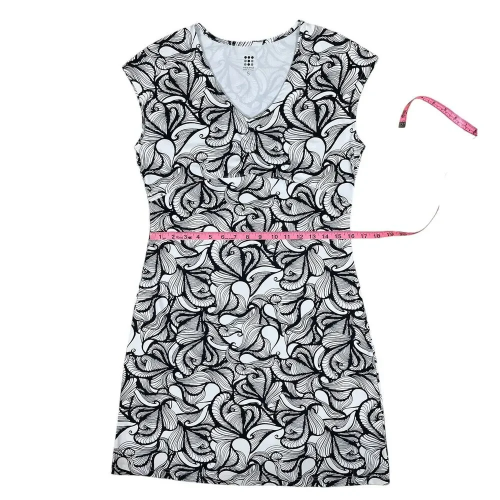 Title Nine V-Neck Stretch Athletic Dress Black White Sz S Travel Athleisure
